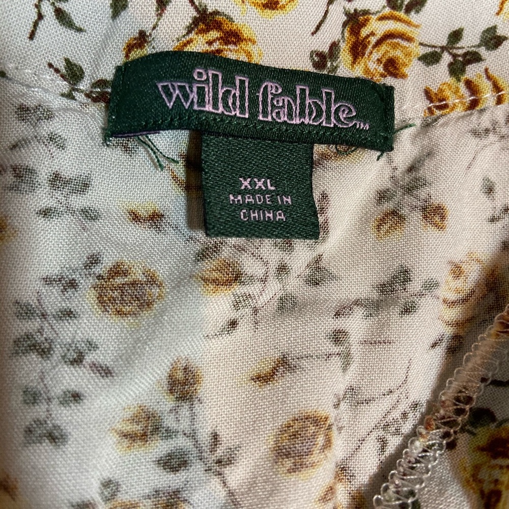 Shirt - Picture 3 of 4